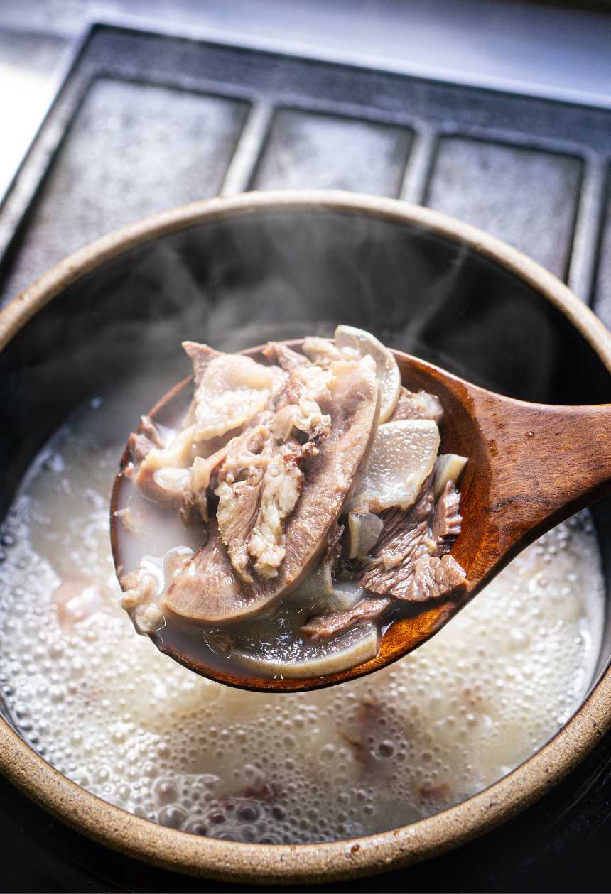 아바프레시 국내산 고기로 만든 가마솥 소머리 곰탕 600g