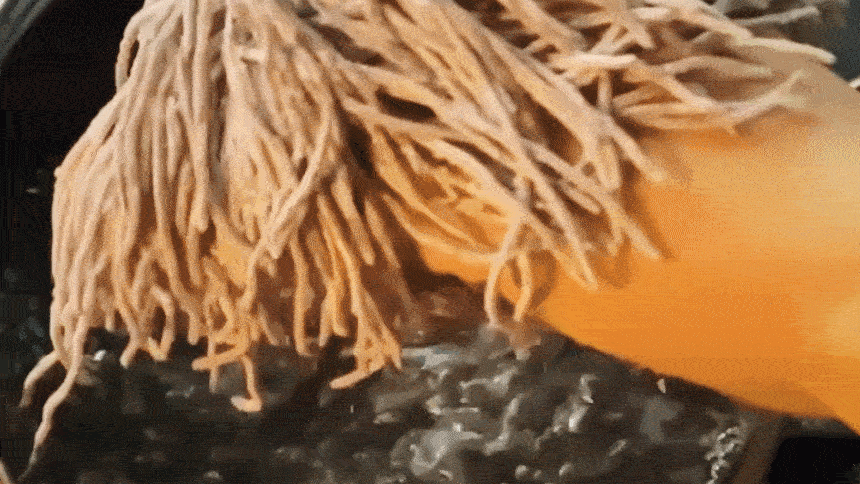 무블럭이 들어있는 메밀소바세트 486g (생메밀면+소스+특제 무블럭)